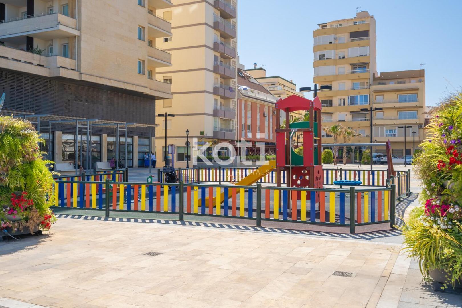 Koti Rentals - Diana フエンヒロラ エクステリア 写真